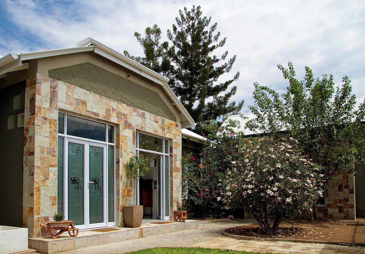 Village Boutique Hotel Otjiwarongo Buitenkant foto