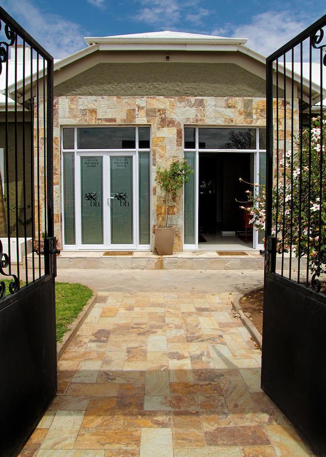 Village Boutique Hotel Otjiwarongo Buitenkant foto