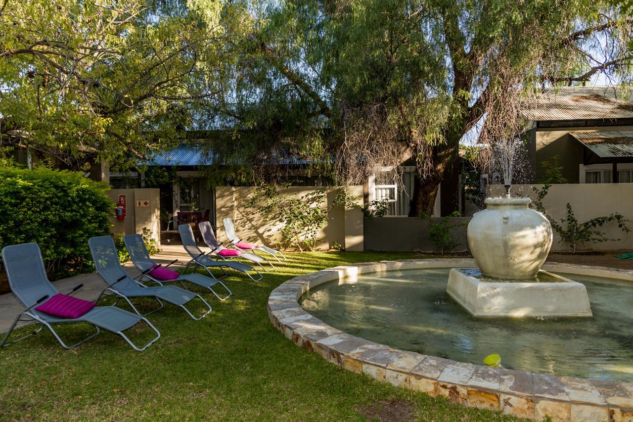 Village Boutique Hotel Otjiwarongo Buitenkant foto